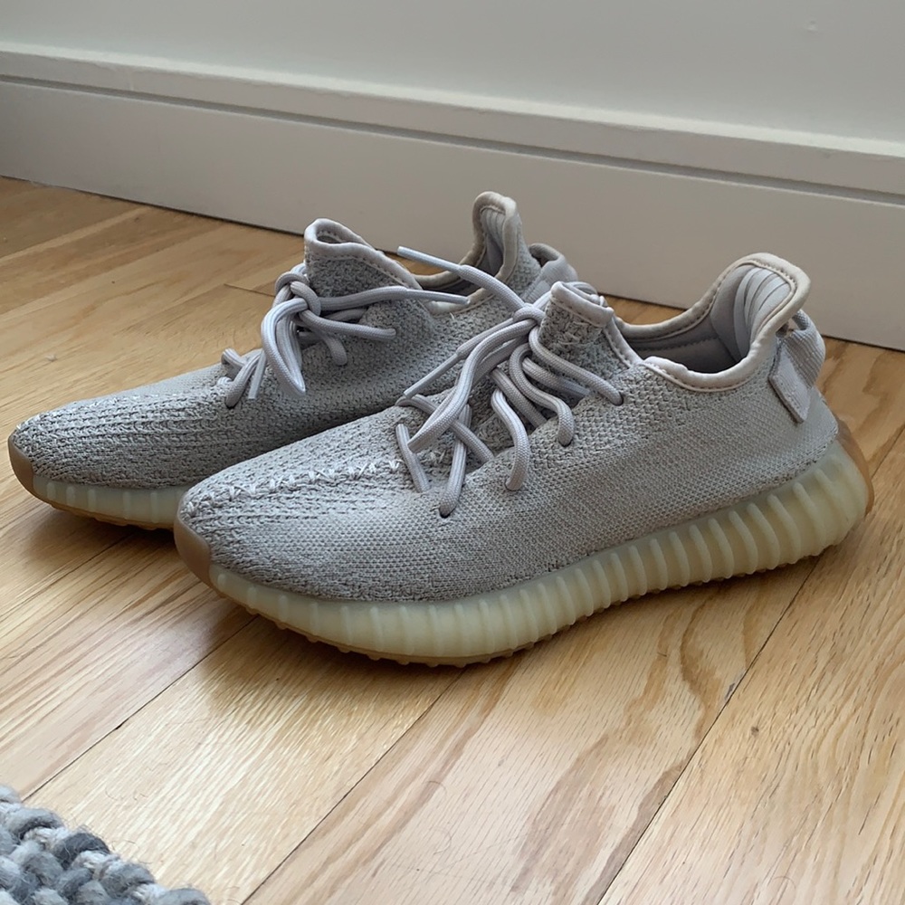 COPY - Yeezy Boost sneakers size 7